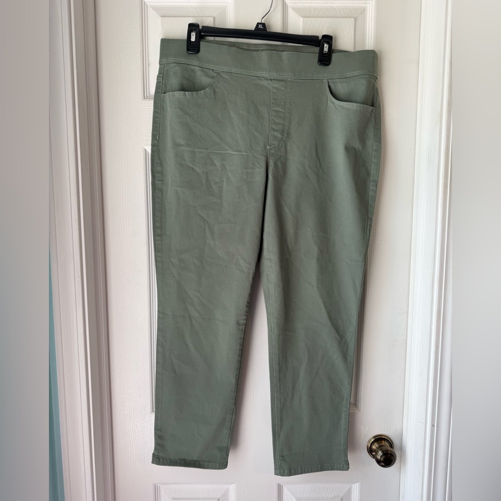 Gloria Vanderbilt Olive Green Slimming Pants